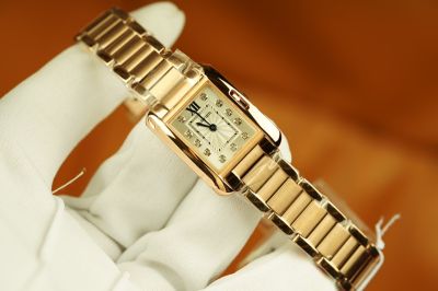 Cartier Tank Anglaise Movement 30.2*22.7MM Cal.057 Movement Gold Dial Watch
